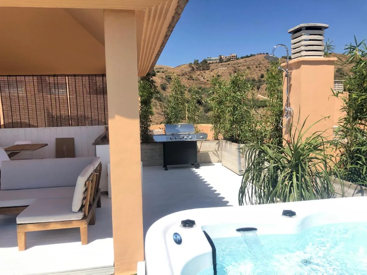 New: Luxurious Penthouse With Jacuzzi & Sea View Apartment Mijas