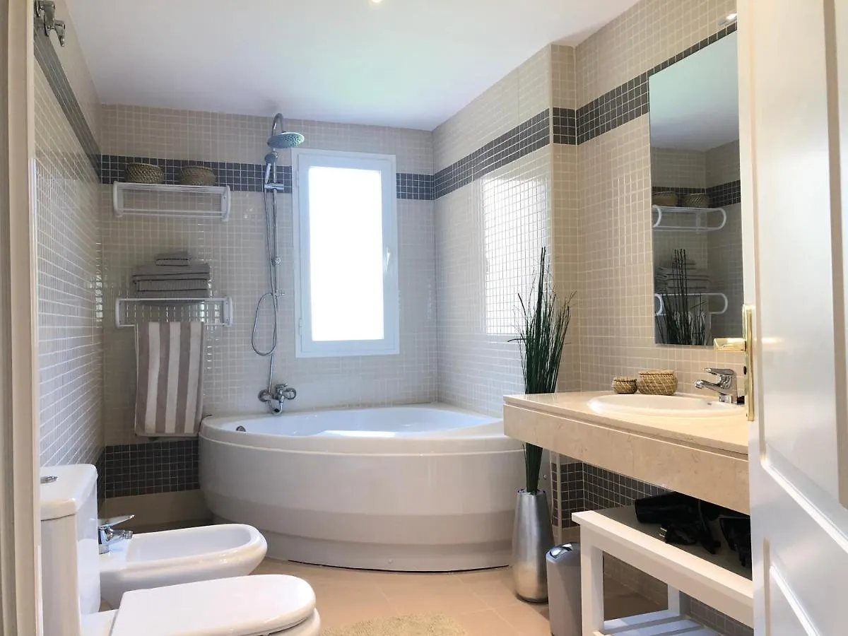 New: Luxurious Penthouse With Jacuzzi & Sea View Apartment Mijas