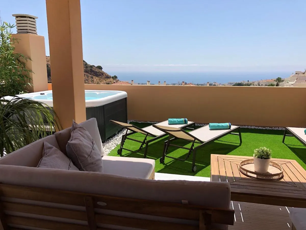 New: Luxurious Penthouse With Jacuzzi & Sea View Apartment Mijas
